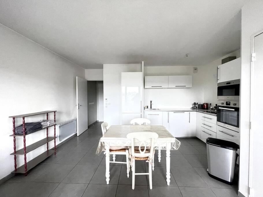 Spacieux T2 + Parking A 5 Min D'Aix Apartment Aix-en-Provence Bagian luar foto